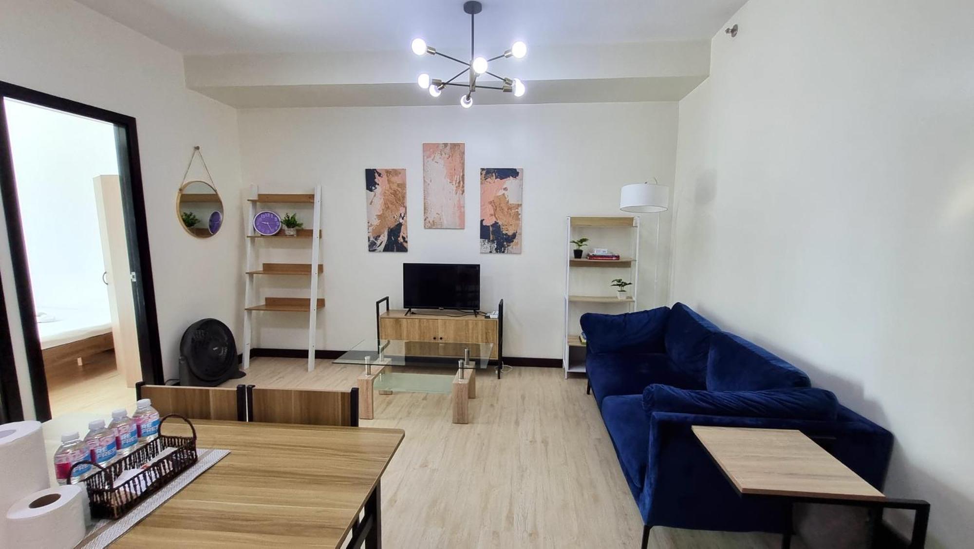 Spacious 2br San Lorenzo Place 4km Airport Apartment Manila